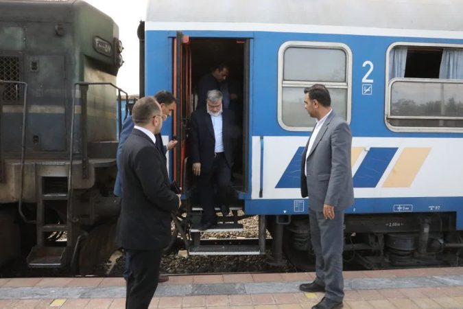استاندار آذربایجانغربی: ایستگاه راه آهن سلماس تقویت می شود استاندار آذربایجانغربی: ایستگاه راه آهن سلماس تقویت می شود