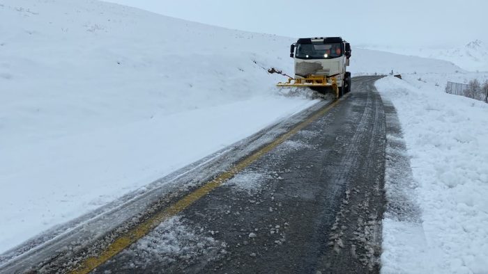 تمام گردنه ها و محورهای مواصلاتی آذربایجانغربی باز است تمام گردنه ها و محورهای مواصلاتی آذربایجانغربی باز است