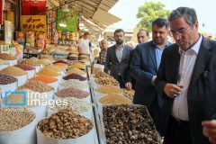 استاندار: آذربایجان‌غربی کمبودی در تامین و توزیع کالاهای اساسی ندارد
