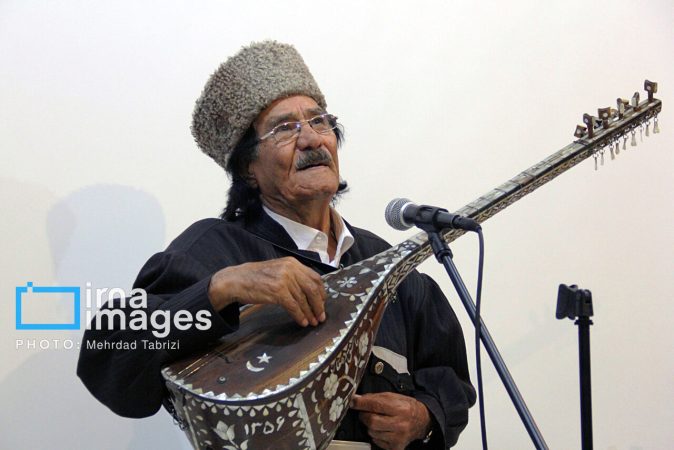 تشییع غریبانه عاشیق دهقان؛ روایتی از بی‌توجهی به میراث‌داران فرهنگی