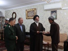 گزارش تصویری/دیدار جمعی از مسئولین سلماس با خانواده معظم شهدا
