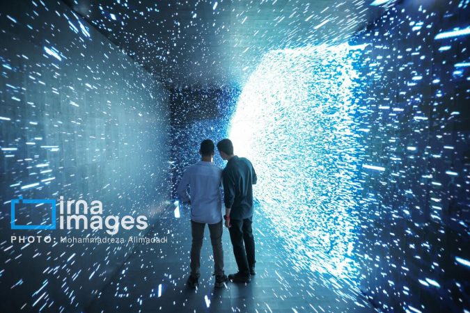 نسل آینده در دام نمایشگرها؛ زنگ خطر وابستگی مجازی کودکان