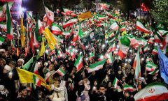 چهل‌ و چهارمین شب تجمعات مردمی در سلماس با حضور گسترده شهروندان برگزار شد+ عکس