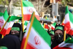 دختران جان‌فدای ایران در سلماس رژه رفتند+ گزارش تصویری