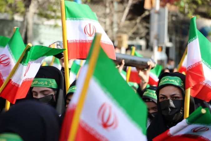 دختران جان‌فدای ایران در سلماس رژه رفتند+ گزارش تصویری